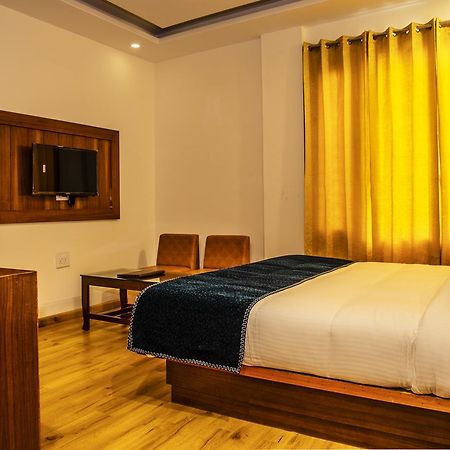 Jade Vine Resort Shimla Buitenkant foto