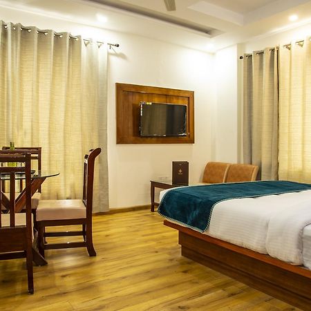 Jade Vine Resort Shimla Buitenkant foto