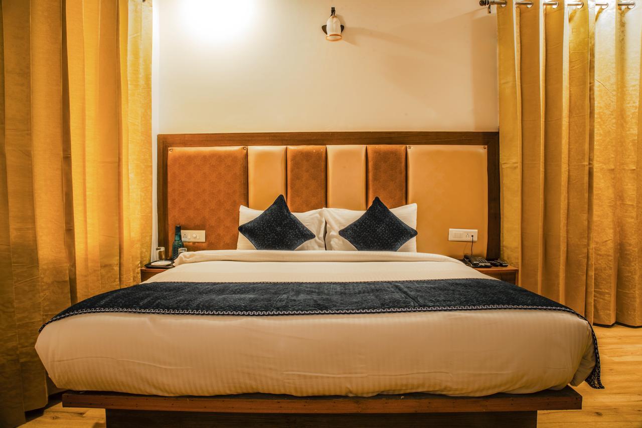 Jade Vine Resort Shimla Buitenkant foto